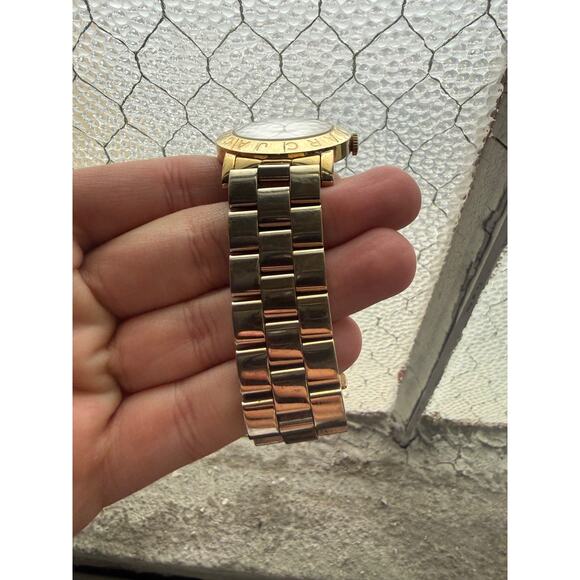 Marc By Marc Jacobs Gold Tone Watch White Dial Crystal Markers Quartz Womens Wor main image 5